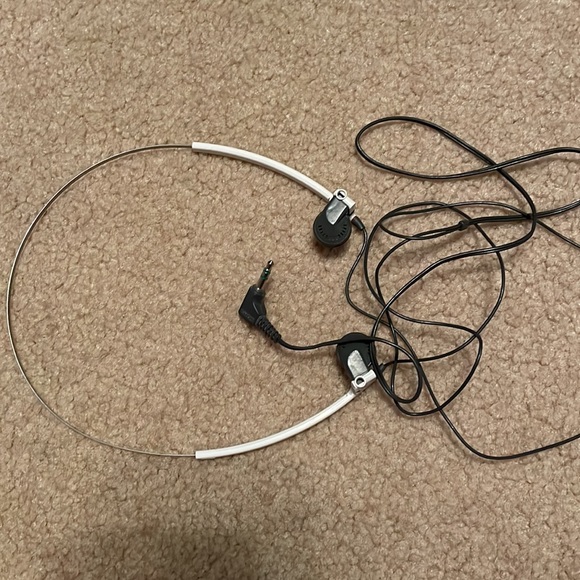 VERY rare Sony walkman F10, smallest cassette player made - Picture 4 of 8